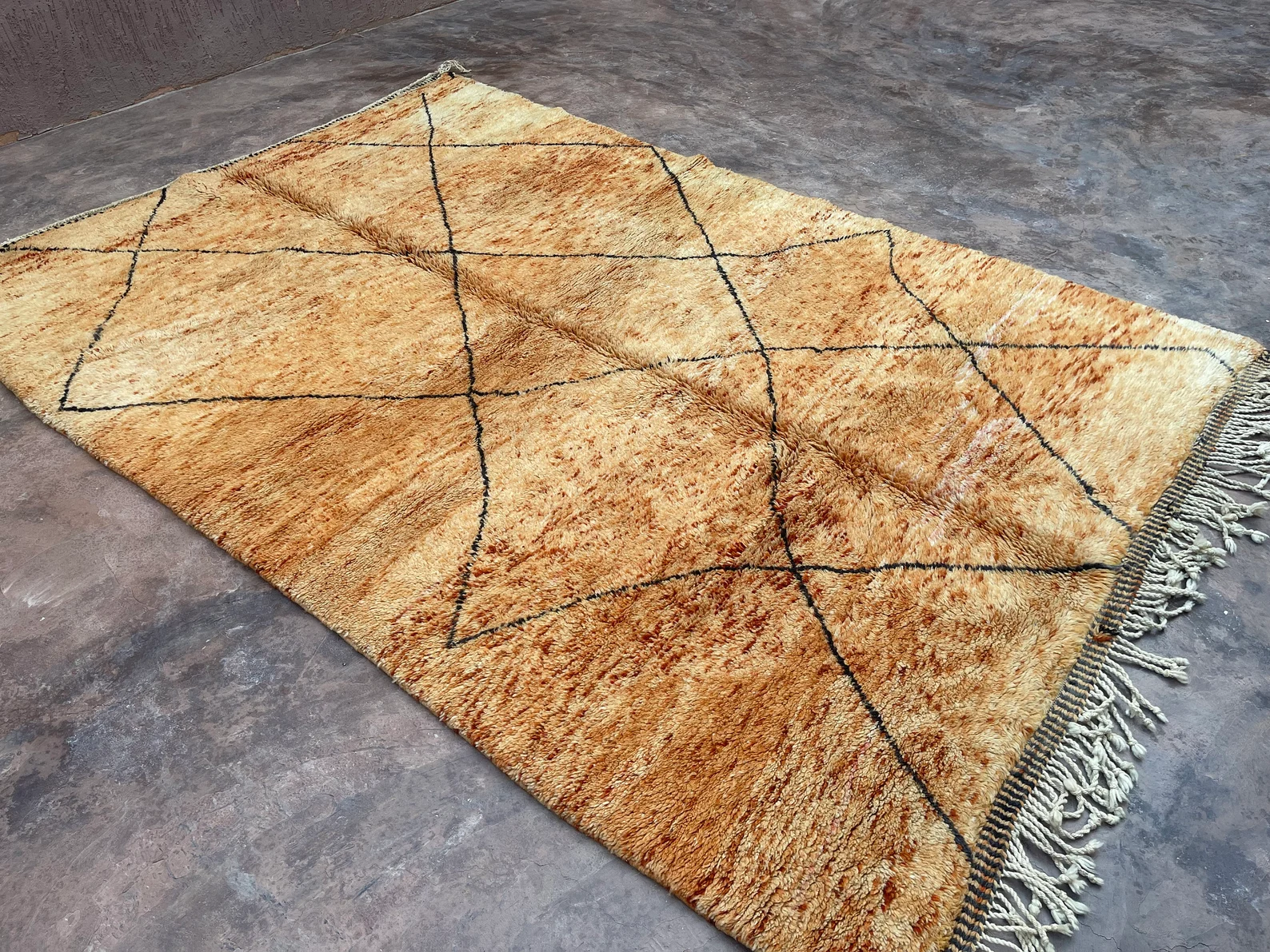 Beni Mrirt Rug – Premium Diamond Camel Brown and Black Multicolor rug - Image 5