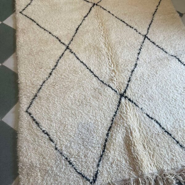 Beni Ourain Wool Rug – 5x8.4 ft Ivory Beige Diamond Geometric Carpet - Image 3