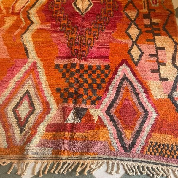 Alternative view of Boujaad wool Rug – 5.5x8.5 ft Fire Diamond Geometric Carpet