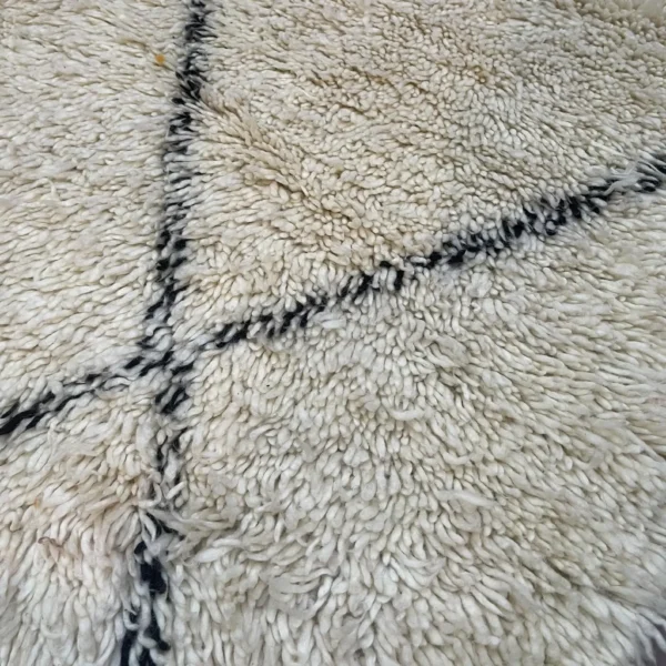 Beni Ourain Wool Rug – 5.1x6.6 ft Ivory Beige shag Diamond Geometric Carpet - Image 3