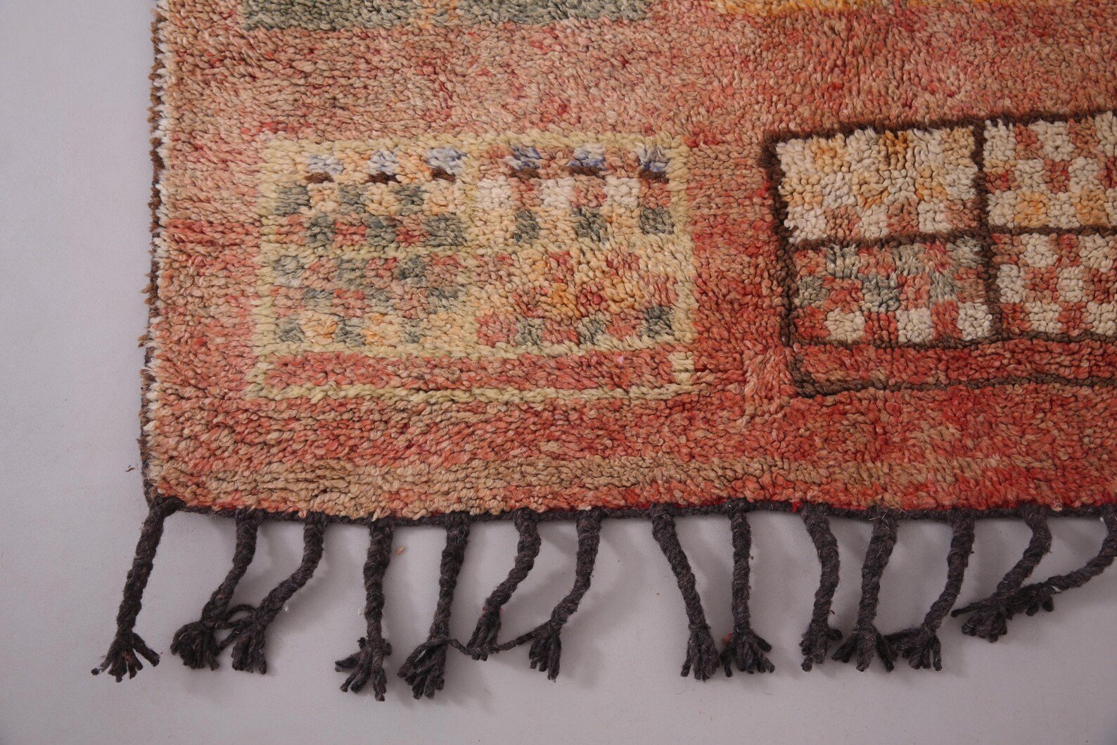 Vintage Style Beni mguild Rug – 4.4x7 ft Tribal Geometric colorful Carpet - Image 4