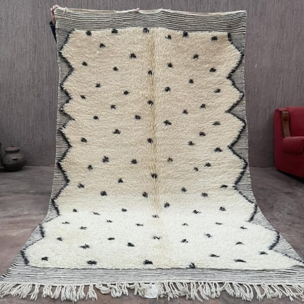 Beni Ourain Wool Rug – 5.5x8.5 ft Ivory White and Black Tufted Dotted Carpet