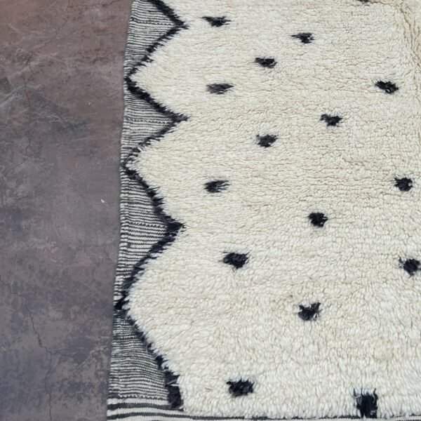 Beni Ourain Wool Rug – 5.5x8.5 ft Ivory White and Black Tufted Dotted Carpet - Image 5